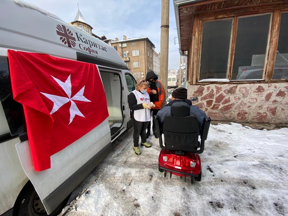 Snow and glacial temperatures in Sofia as Order of Malta helps the homeless